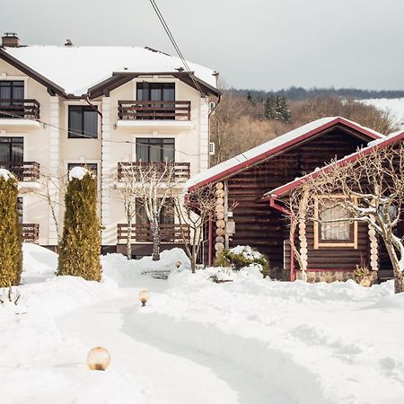 Августин Hotel Solochyn Buitenkant foto