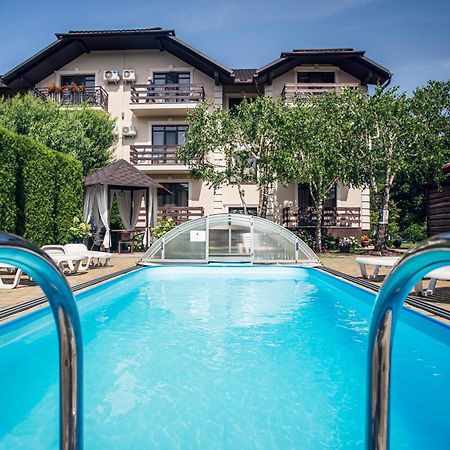 Августин Hotel Solochyn Buitenkant foto