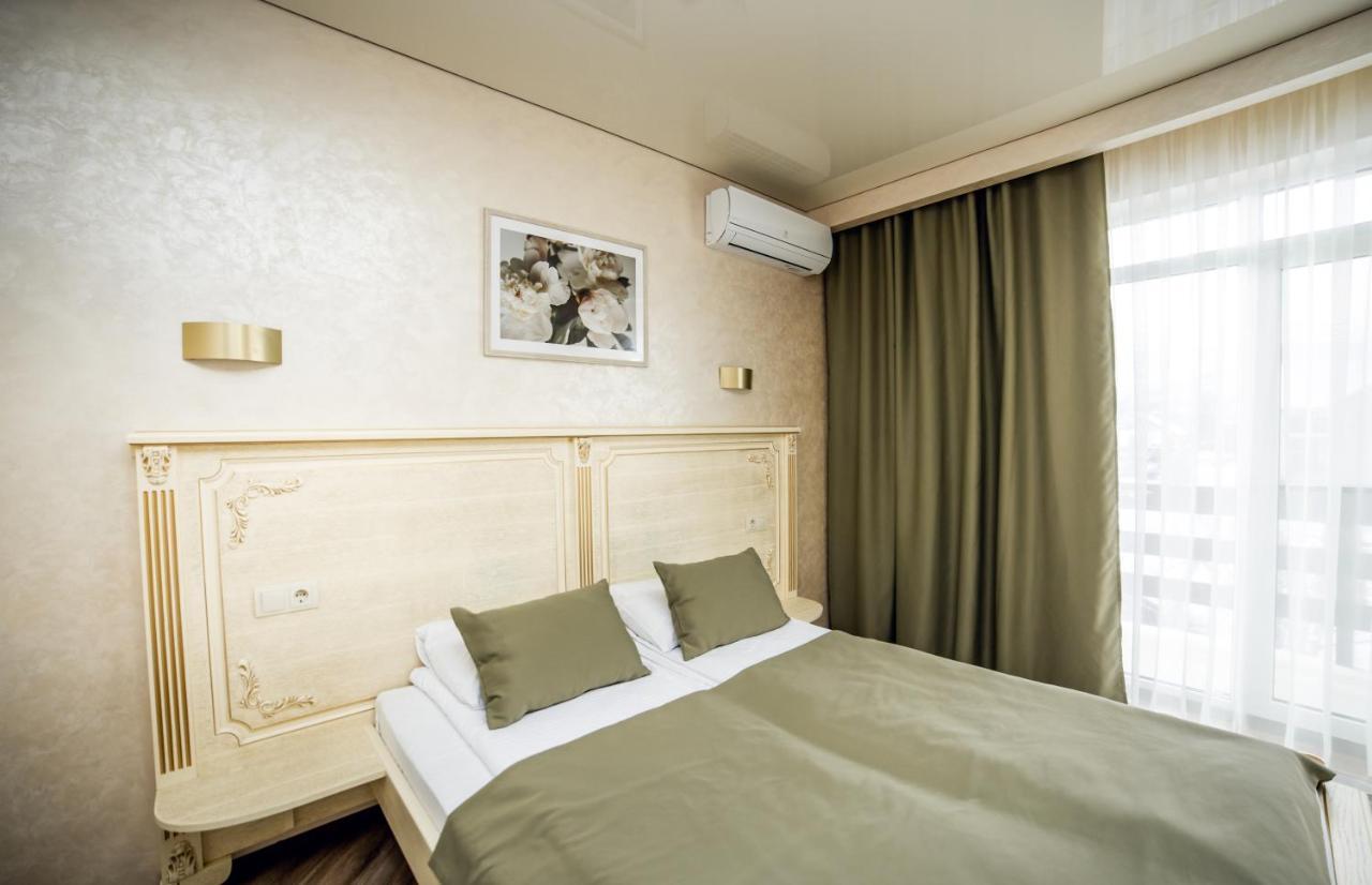 Августин Hotel Solochyn Buitenkant foto