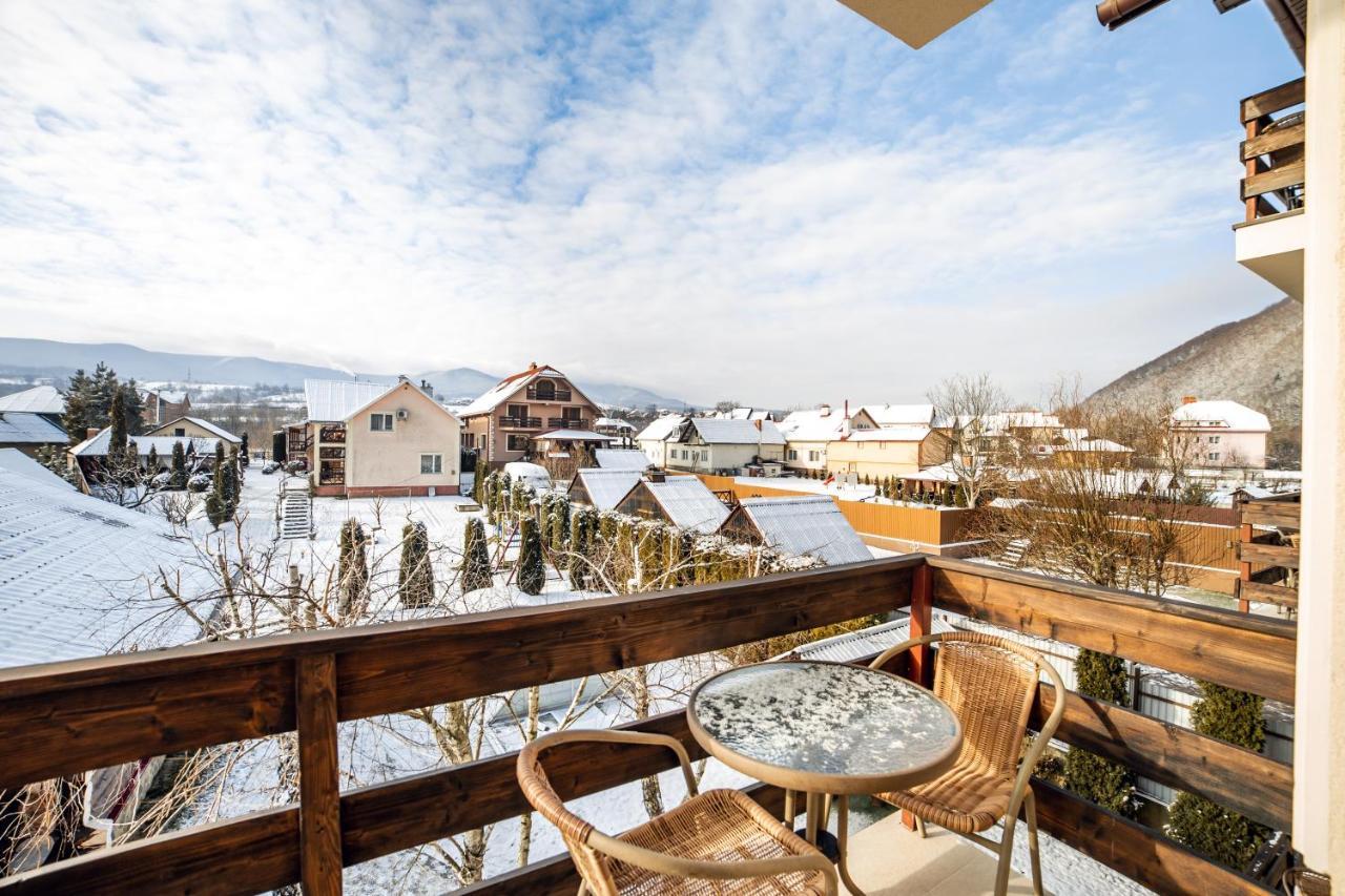 Августин Hotel Solochyn Buitenkant foto