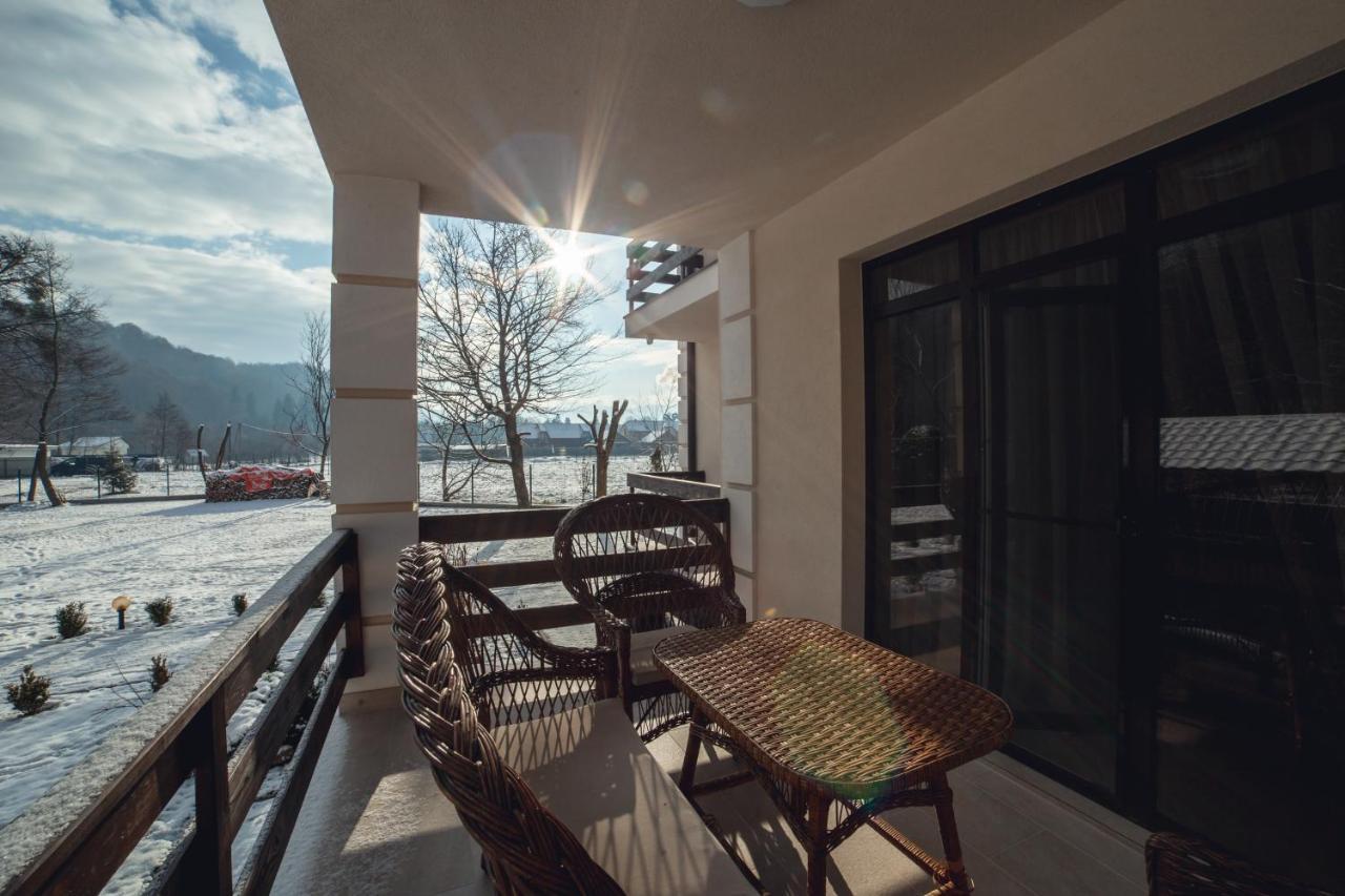 Августин Hotel Solochyn Buitenkant foto