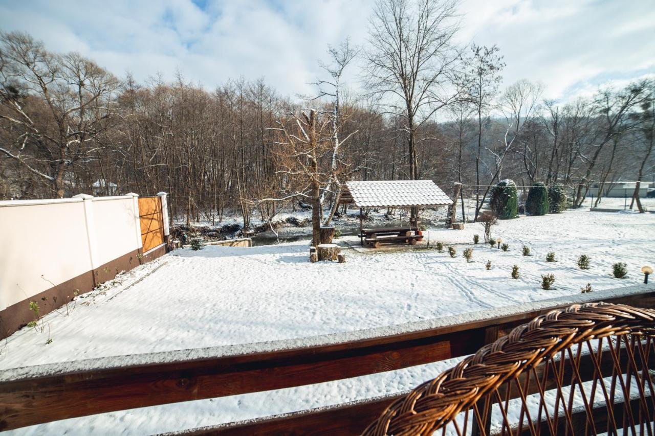 Августин Hotel Solochyn Buitenkant foto