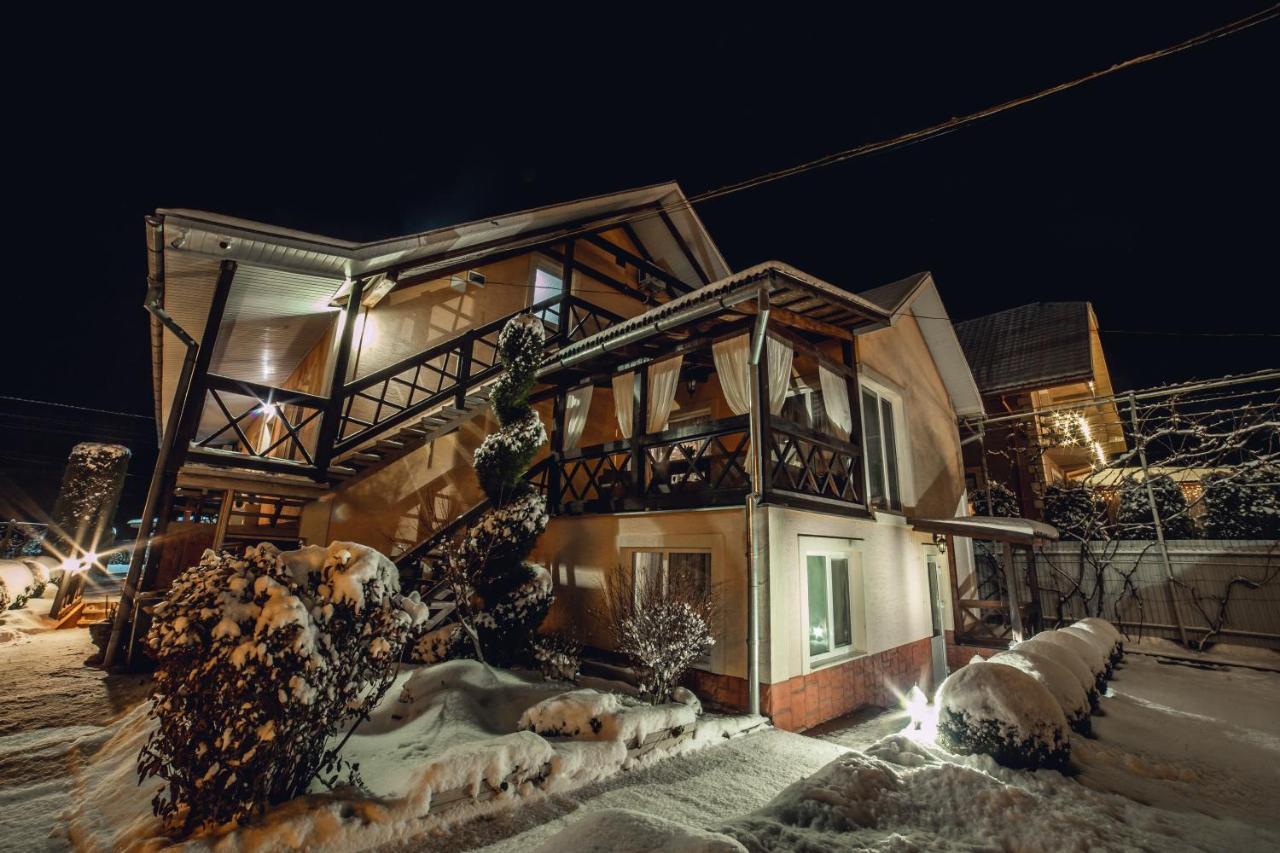 Августин Hotel Solochyn Buitenkant foto