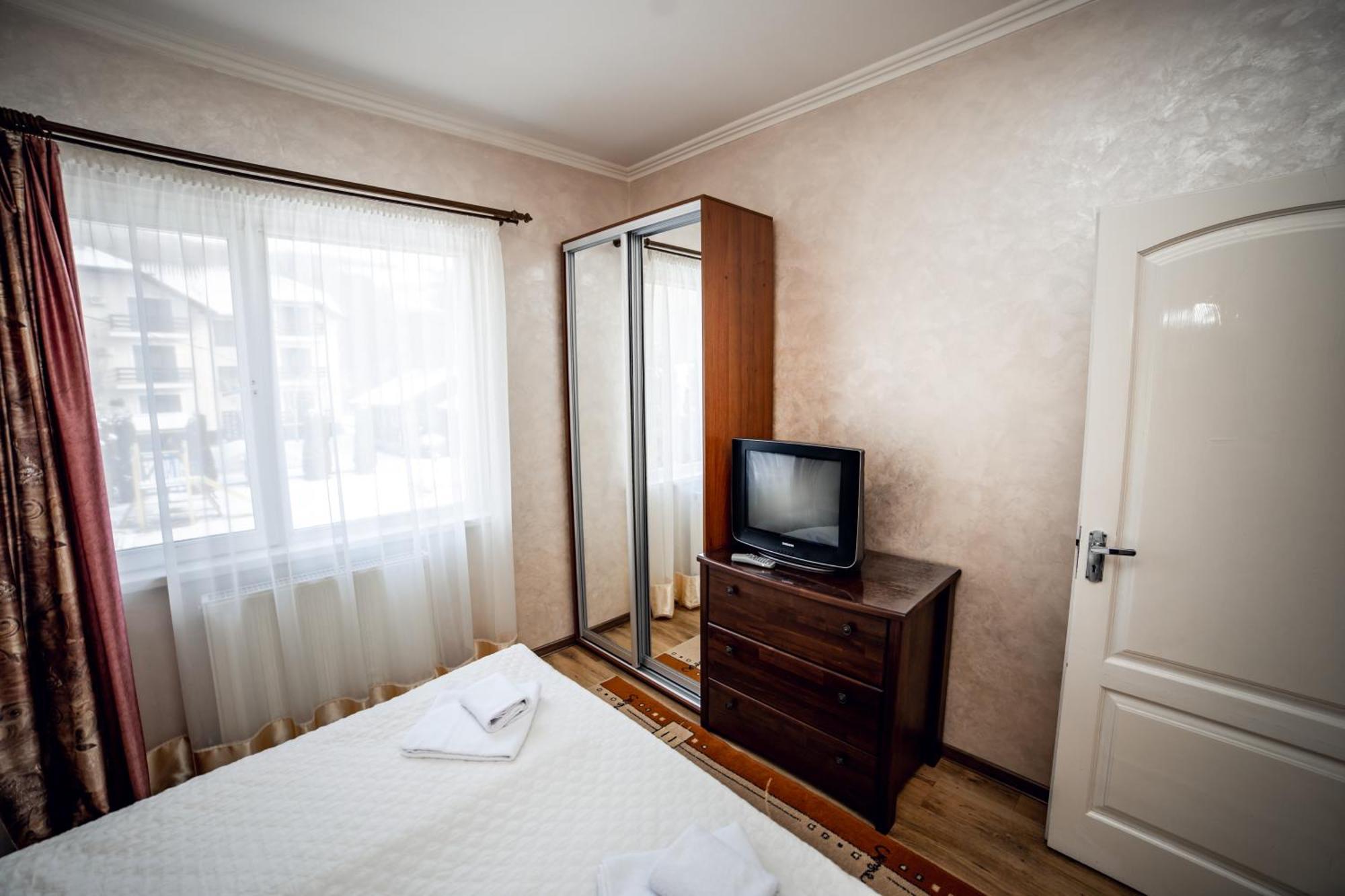 Августин Hotel Solochyn Kamer foto